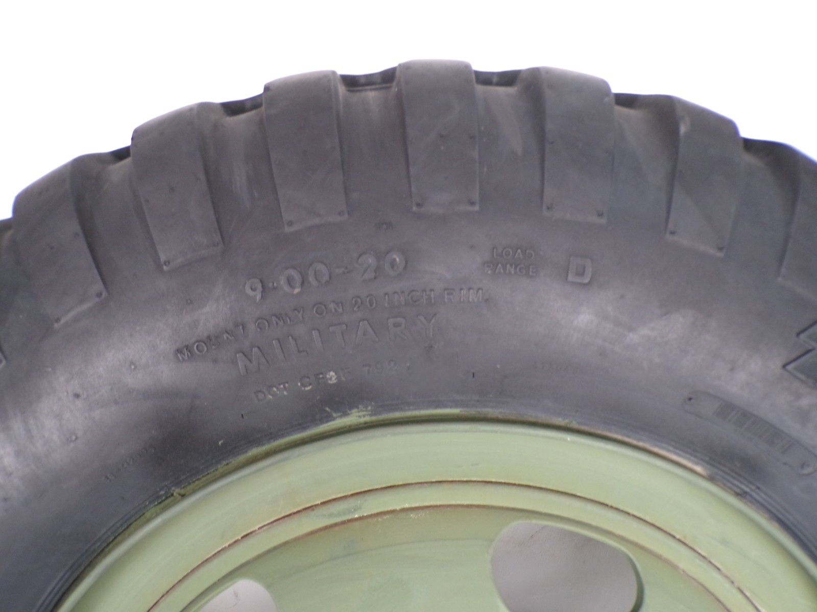 9.00-20 373 Titan Used on Used Wheel