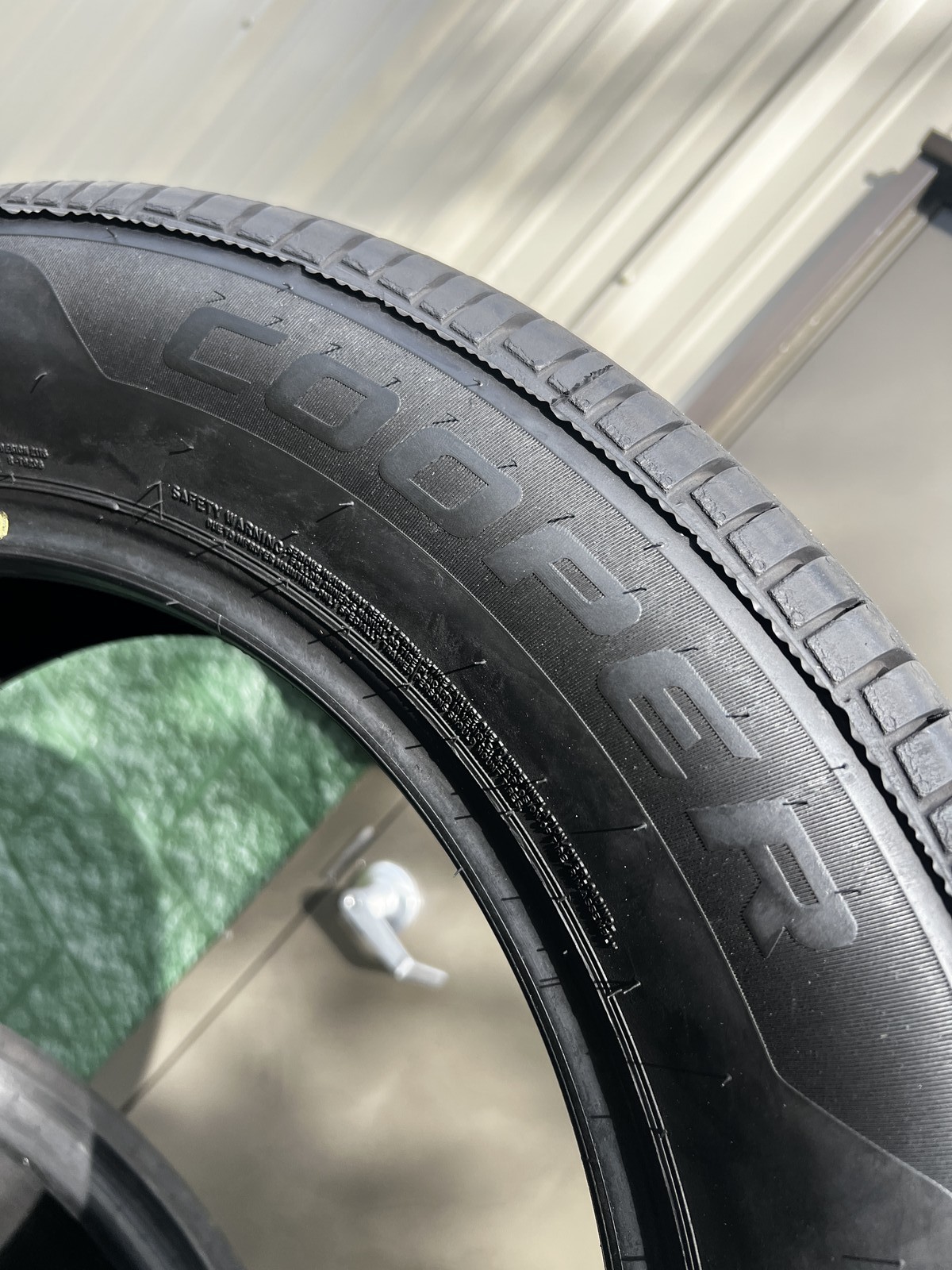 1 Tire Cooper ProControl 235/60R18 107V DOT.0124 9.75/32 NO Patch