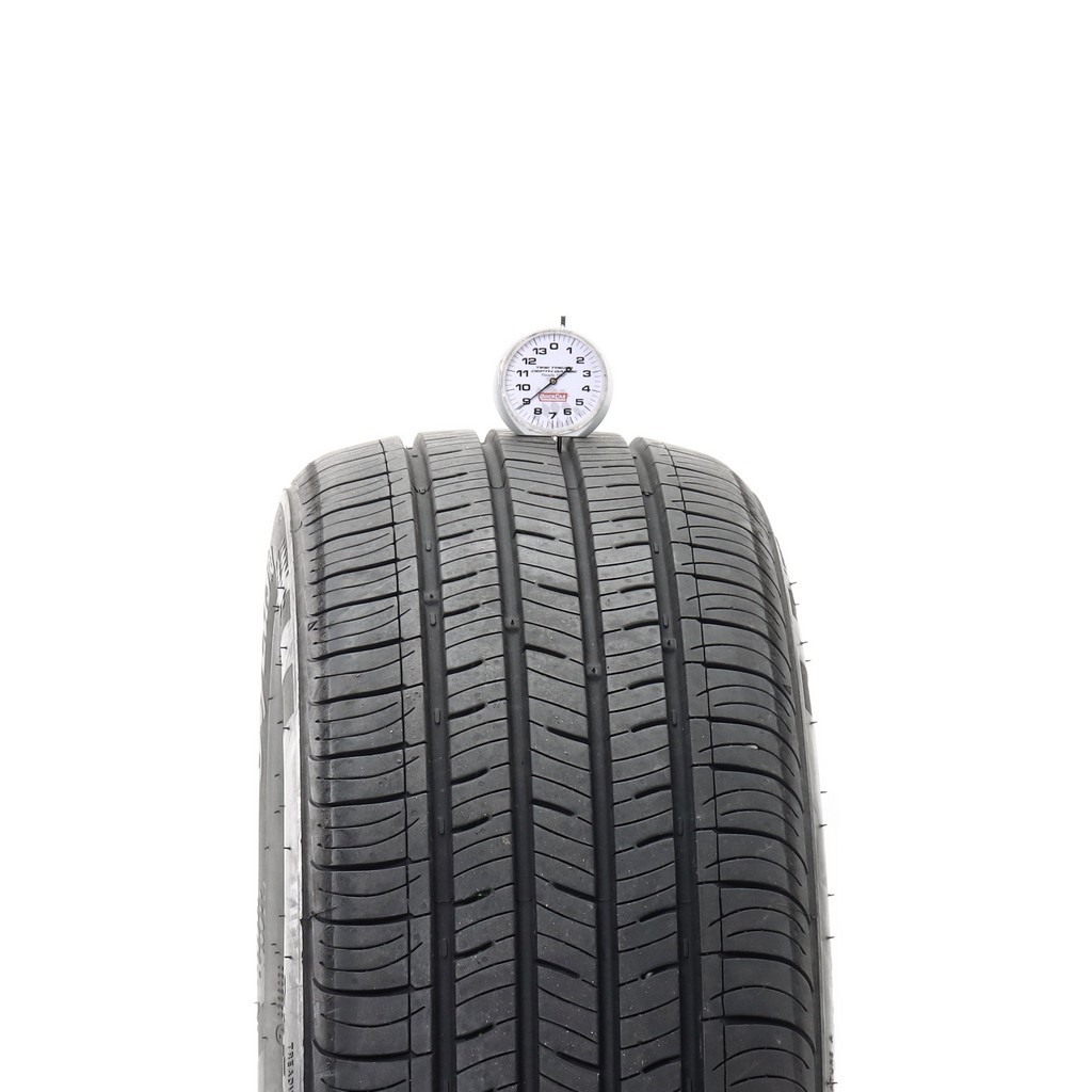 Used P 215/55R17 Kumho Solus TA31 94V – 9/32