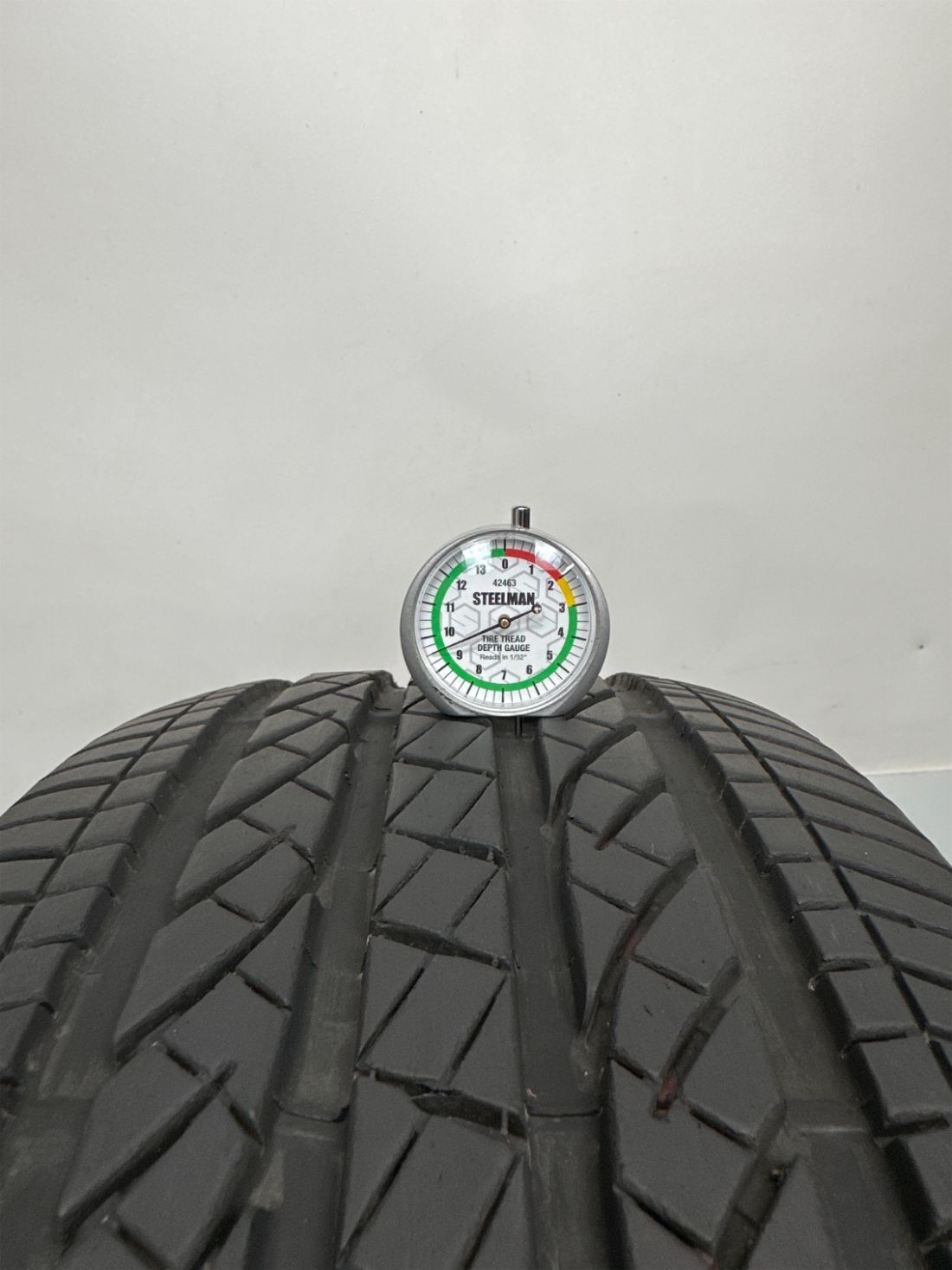 1 Bridgestone Dueler h/p sport as RFT Used Tire P245/50R19 2455019 245/50/19 9/