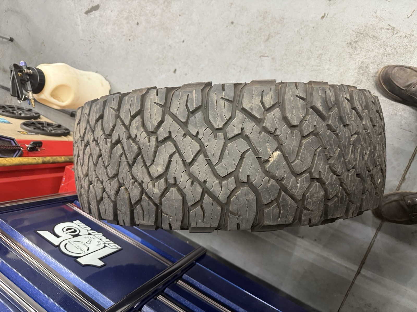 315/70R17 BFG All terrain T/A K03 tire (only One) Used With Great Tread
