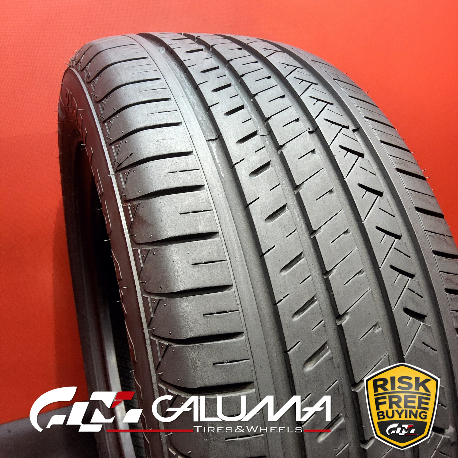 1 (One) Tire LikeNEW Atlas Paraller 4X4 HP 235/55R17 2355517 2355517 103W #86576