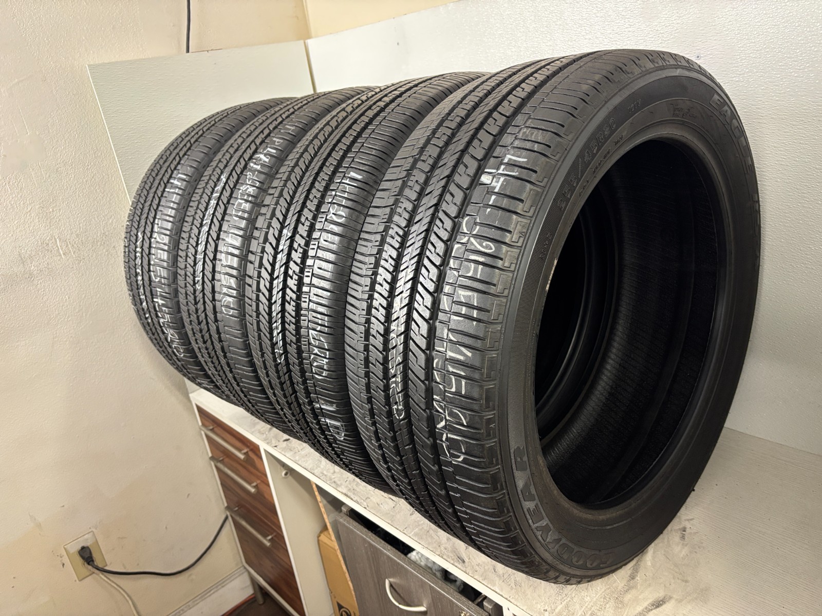 NO SHIPPING ONLY LOCAL PICK UP Set 4 Tires 255 45 20 Goodyear Eagle RS-A