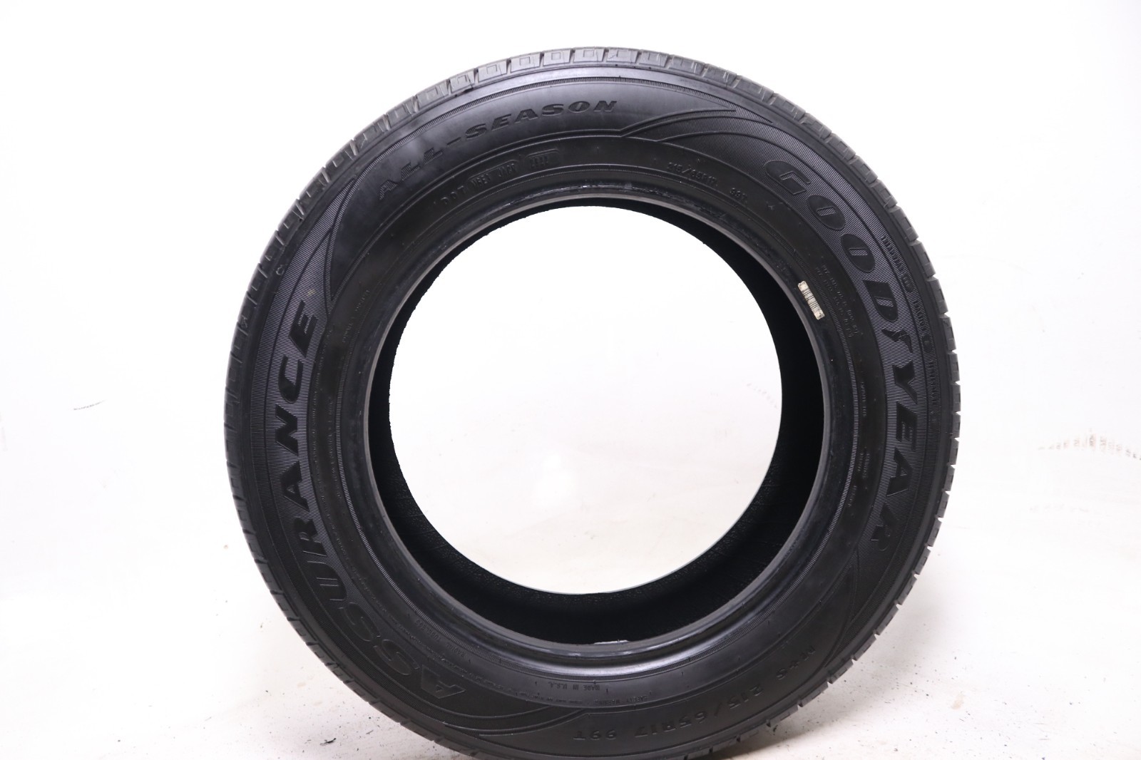 Set of 2 Used 215/65R17 Goodyear Assurance All Season – 99T – 6.5-7/32