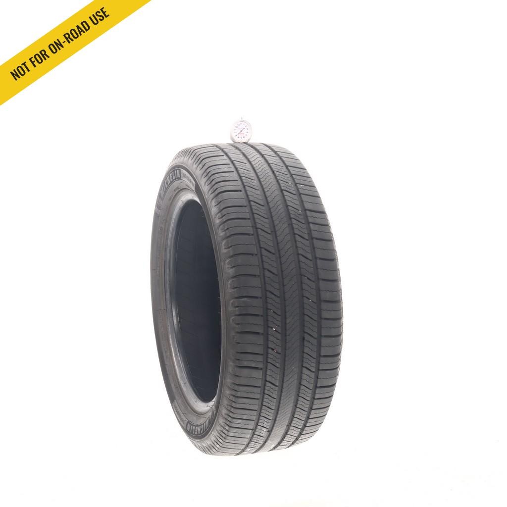 Set of (4) Used 225/55R17 Michelin Defender 2 101H – 9-10/32