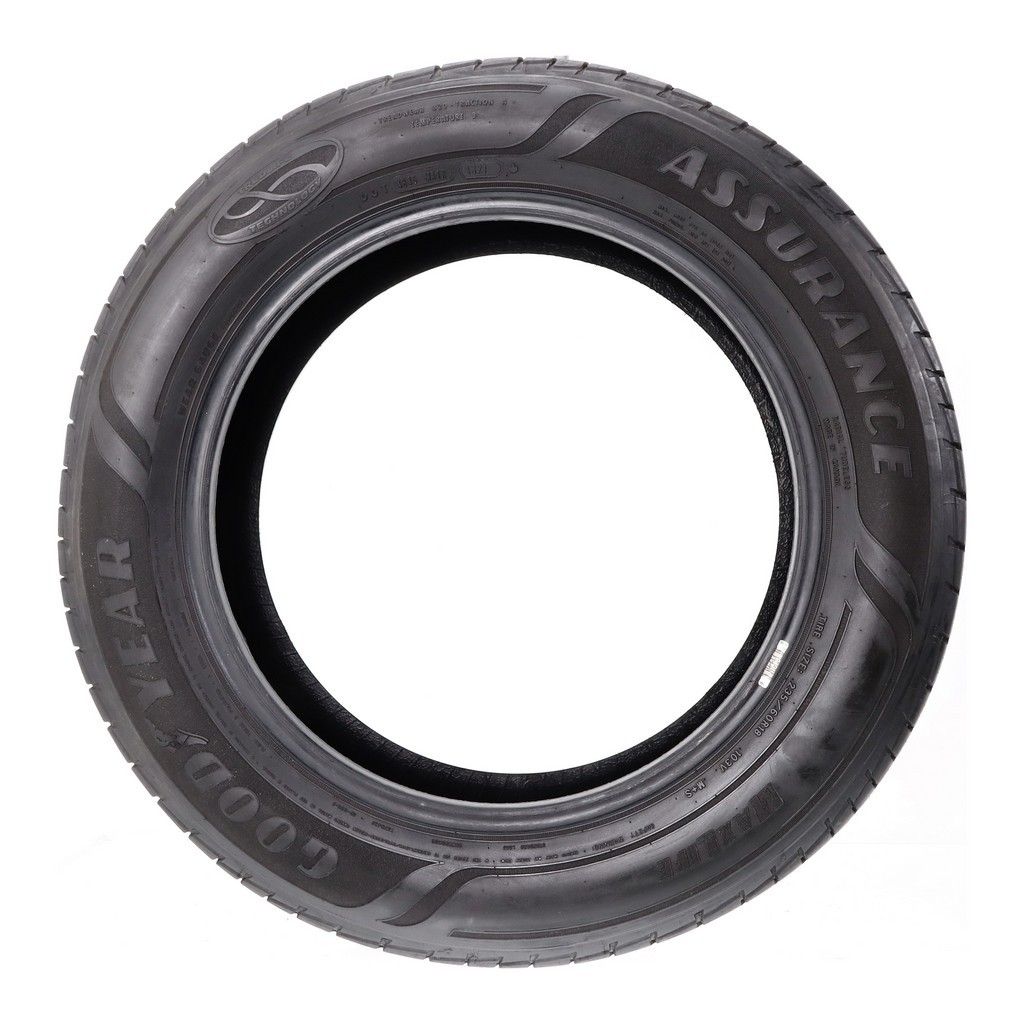 Set of (4) Used 235/60R18 Goodyear Assurance MaxLife 103V – 8-9/32