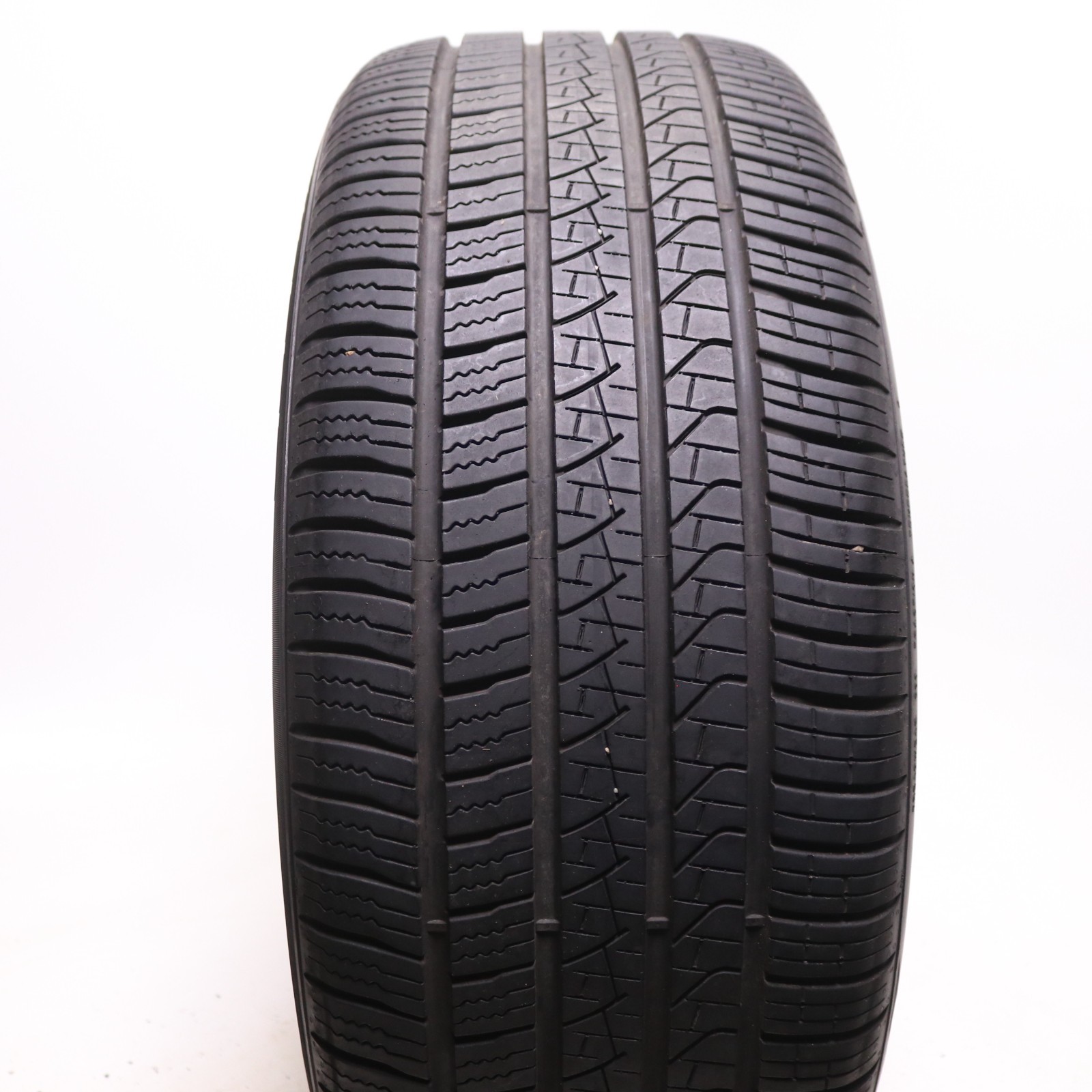 Set of 2 Used 275/45R21 Pirelli Scorpion Zero All Season MO – 107H – 8.5-9/32
