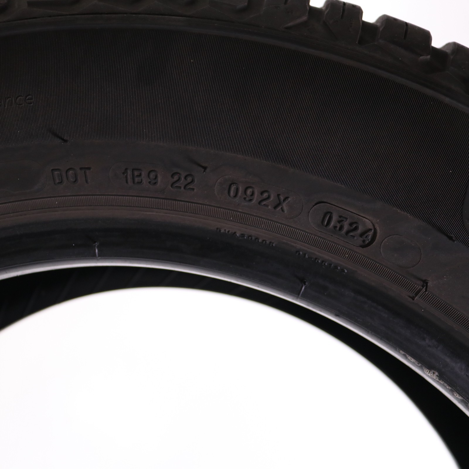 Set of 4 Used 215/65R17 Michelin CrossClimate 2 – 99H – 8.5-9.5/32