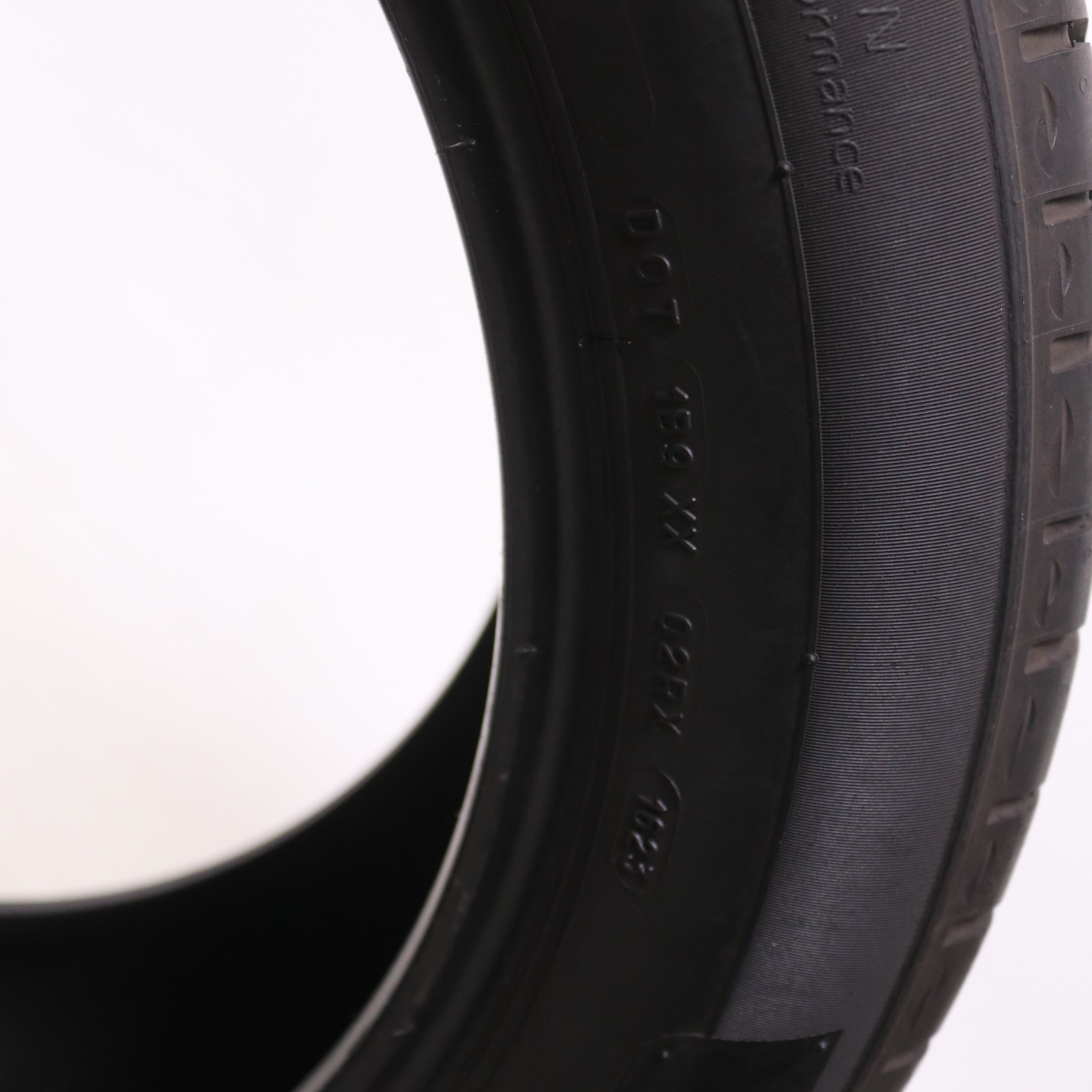 Set of 2 Used 255/50R19 Michelin Primacy Tour A/S MO – 107H – 7-7.5/32