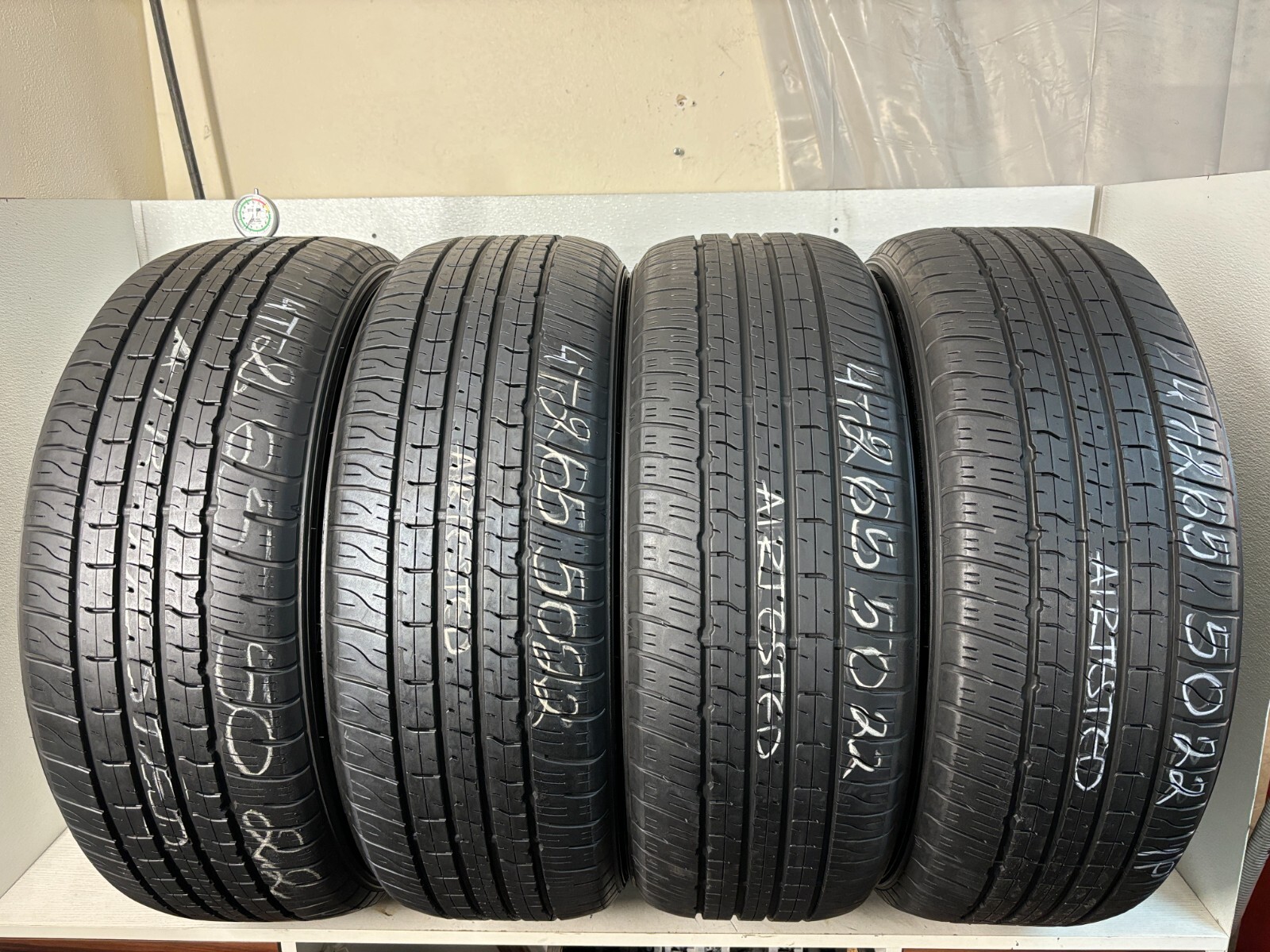 NO SHIPPING ONLY LOCAL PICK UP Set 4 Tires 265 50 22 Dunlop Grandtrek PT5A