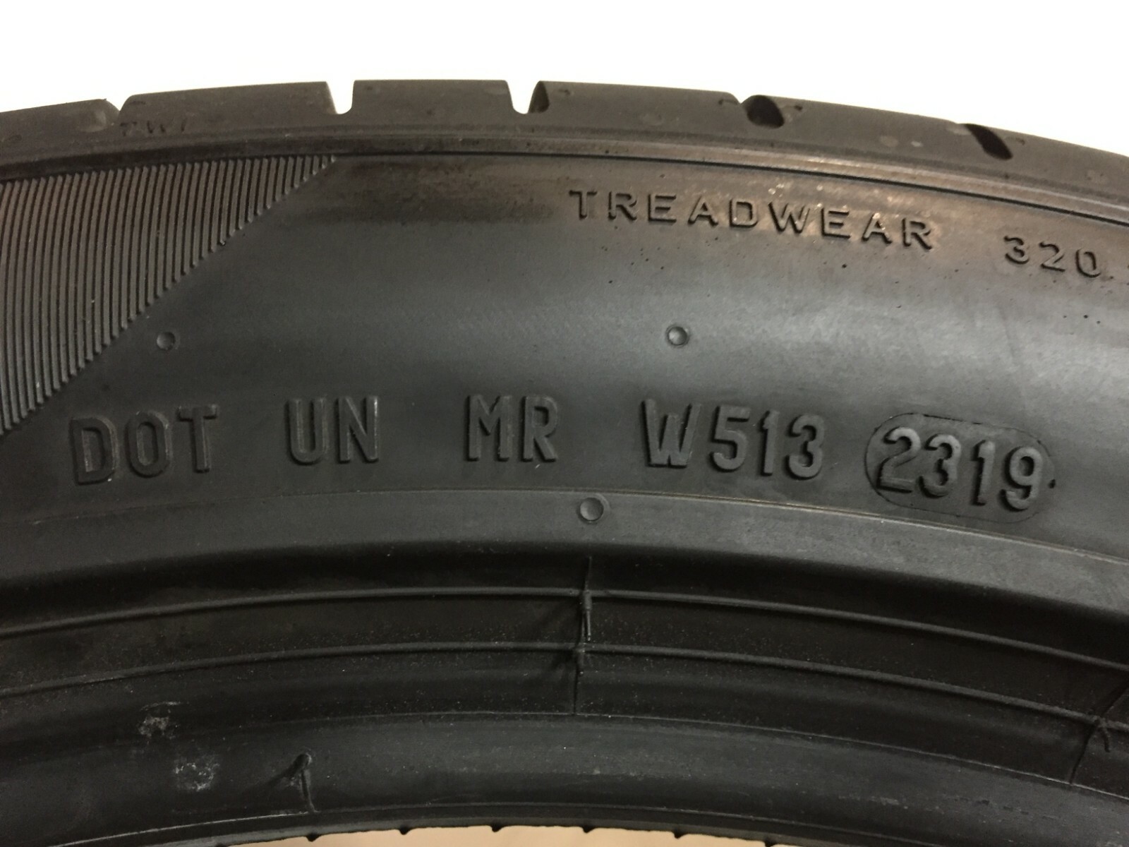 [1] Pirelli P Zero PZ4 Run Flat P315/35R21 315 35 21 Tire 8/32