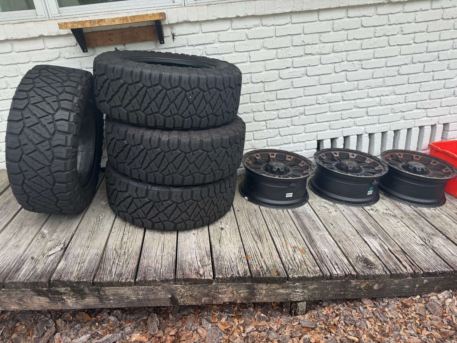4 Nitto Ridge Grappler 35×12.50R20 Tires + 3 XD829 20×9 8×170 Wheels