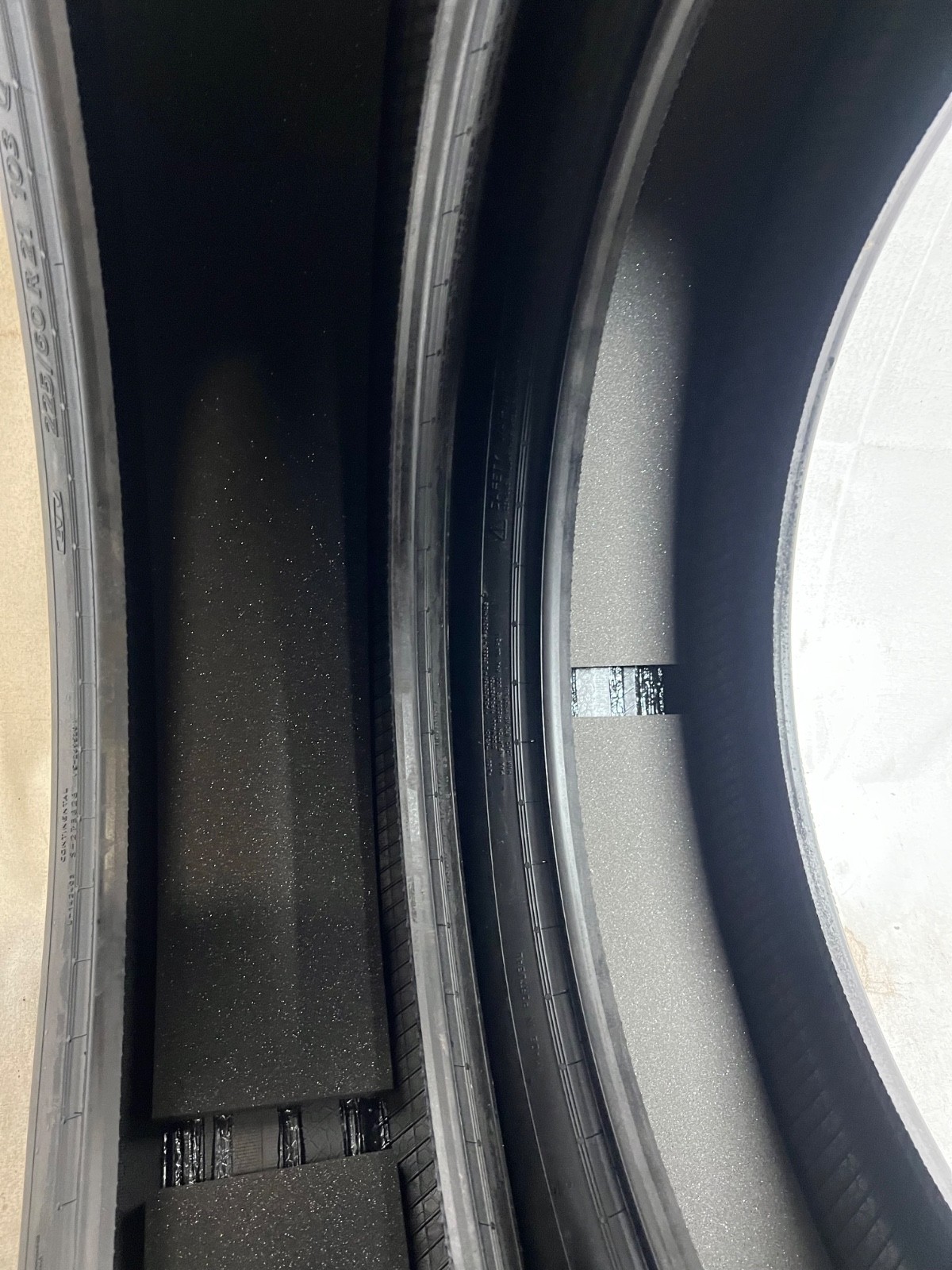 2 – TAKEOFF 225/60R21 XL (103Q) Continental aContact ContiSilent EV (T0) – 4109