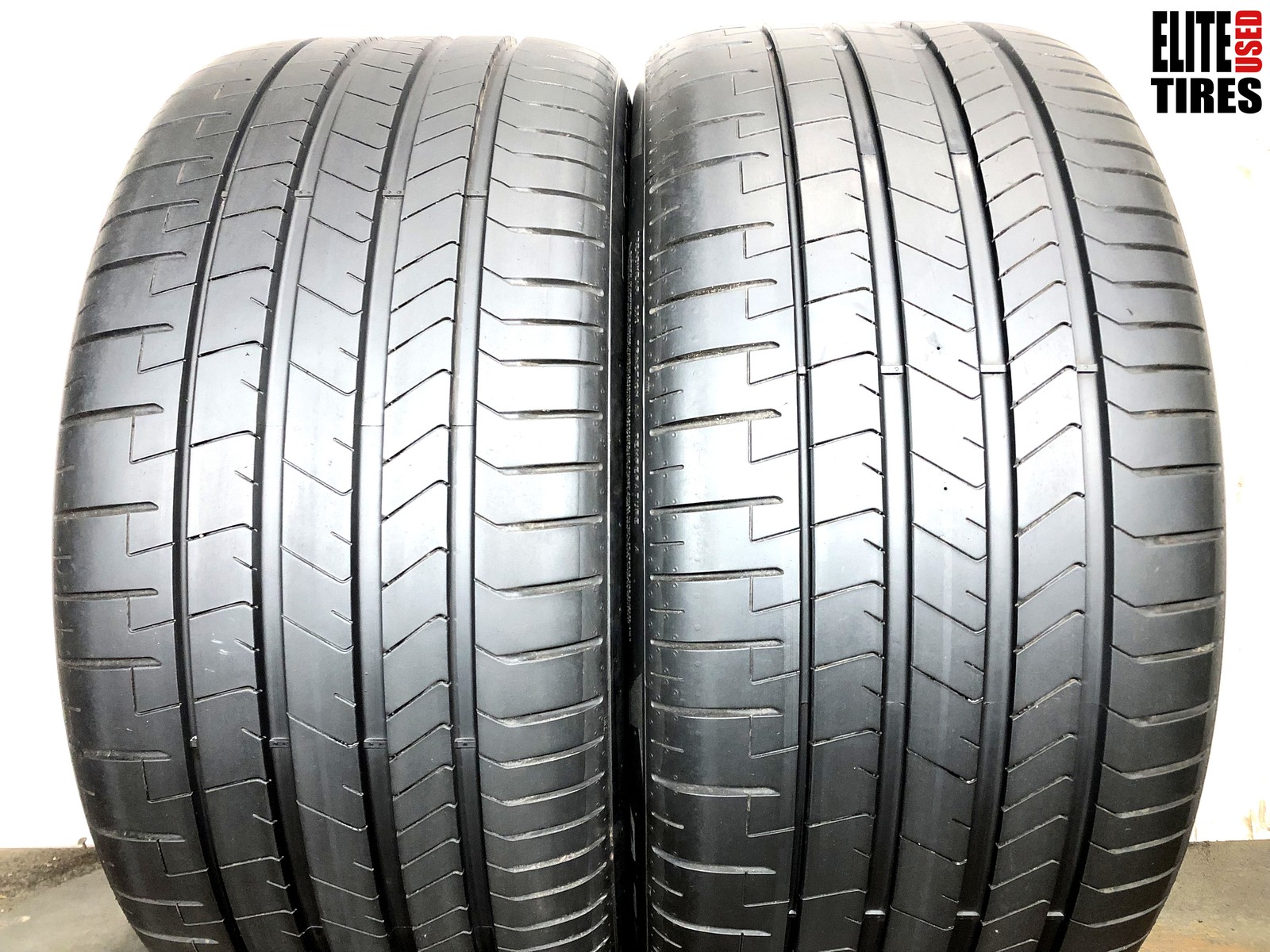 [2] Pirelli P Zero PZ4 Run Flat P315/35R22 315 35 22 Tire 8.5/32