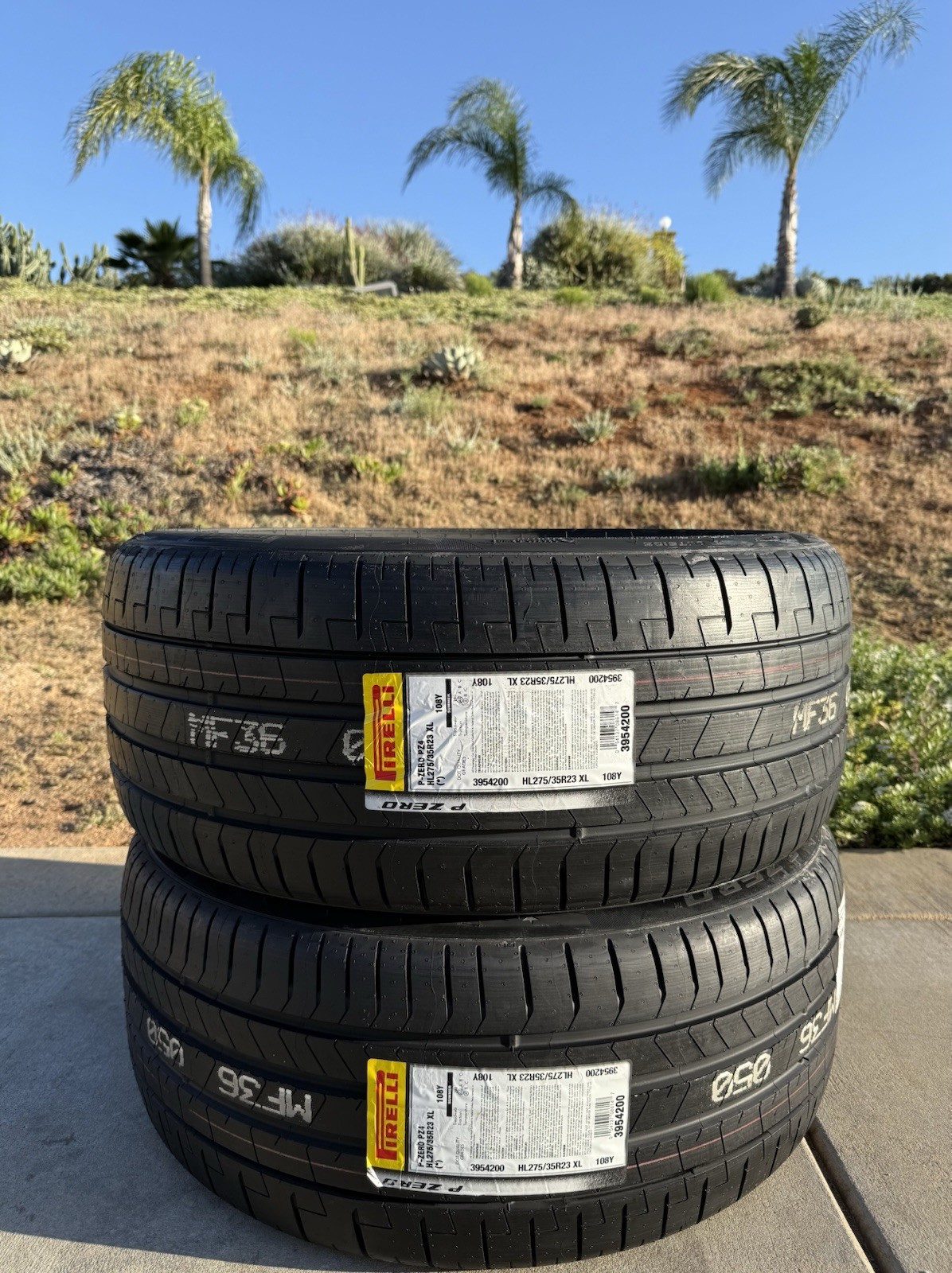 TWO BRAND NEW HL275/35R23 275/35R23 108Y Pirelli P Zero PZ4 BMW XM / X7 Tires