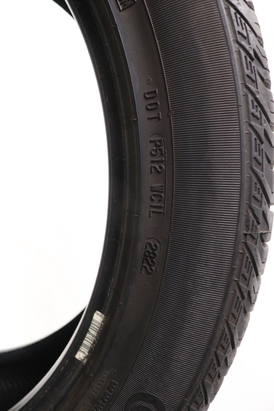 Set of 2 Used 255/45R20 Continental CrossContact LX Sport AO – 101H – 7.5/32