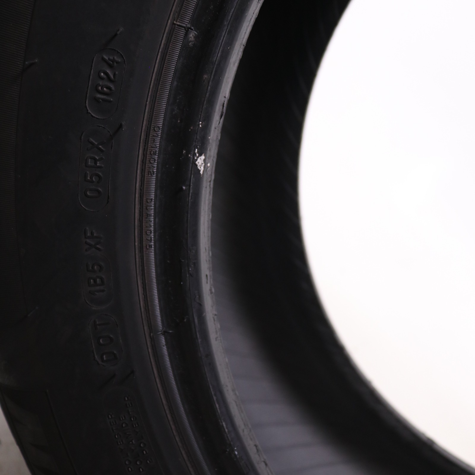 Set of 2 Used 235/60R18 Michelin Latitude Tour HP J LR – 107V – 7.5-8/32
