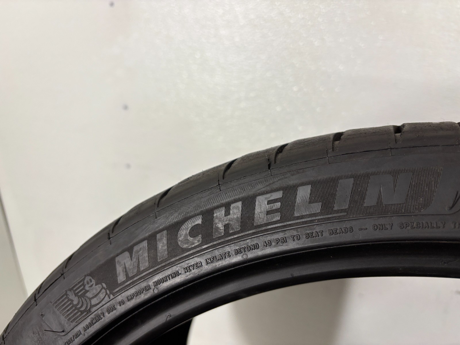 NO SHIPPING ONLY LOCAL PICK UP 2 Tires 345 25 21 Michelin Pilot Sport 4 S ZP