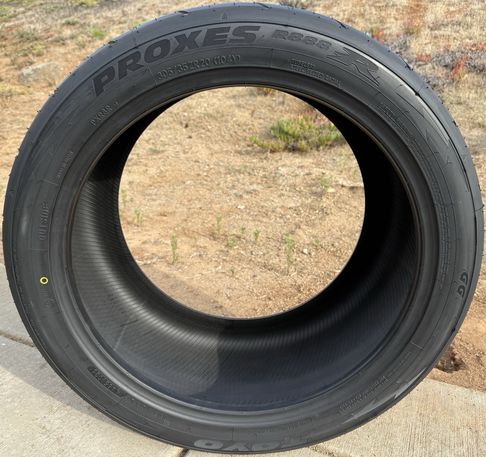 TWO BRAND NEW 305/35ZR20 (104Y) Toyo R888R Streetable Track & Competition Tires