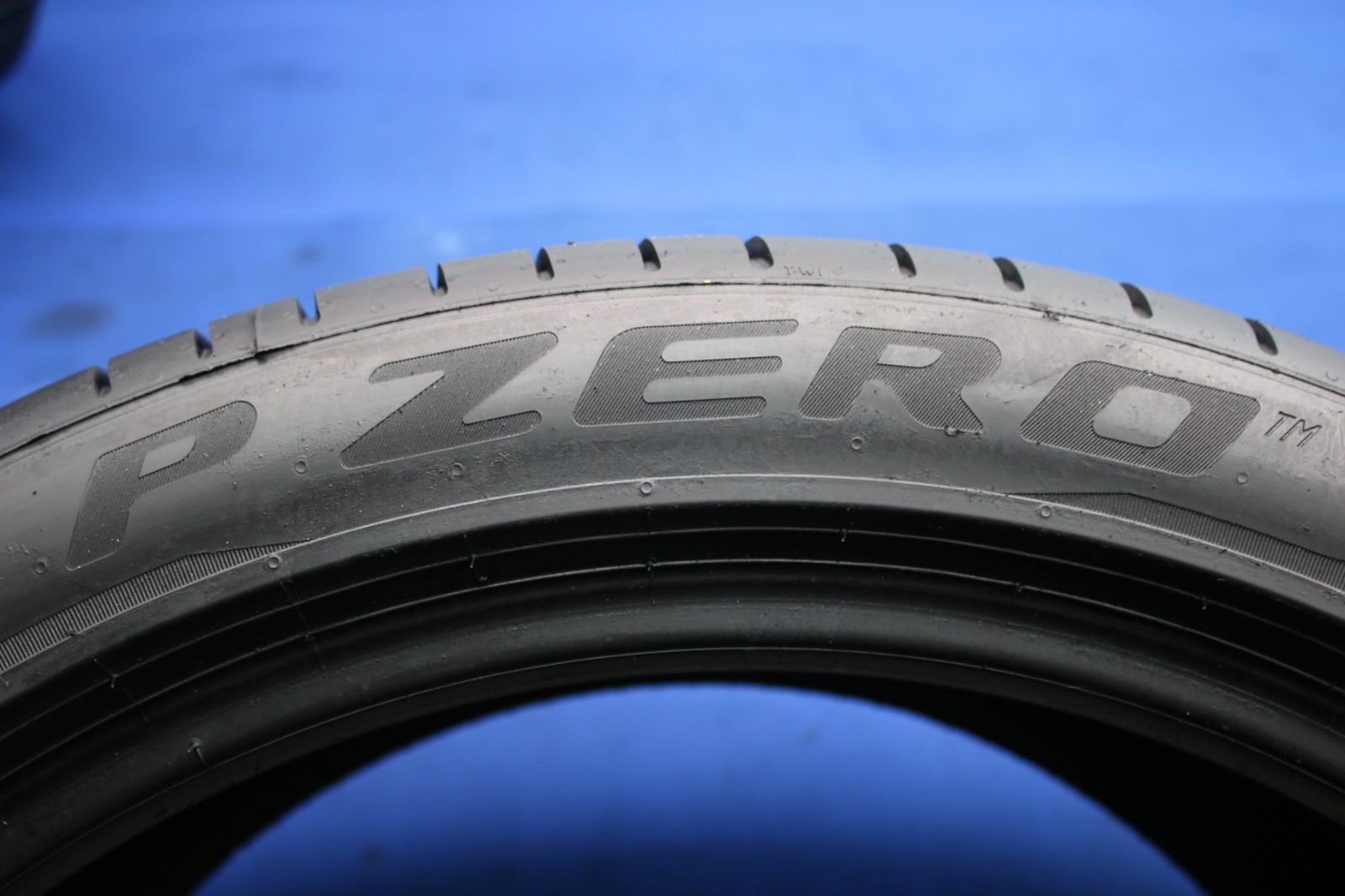 2 Used Pirelli Pzero ★ RSC RFT PZ4 315/35R21 315/35/21 3153521 111Y