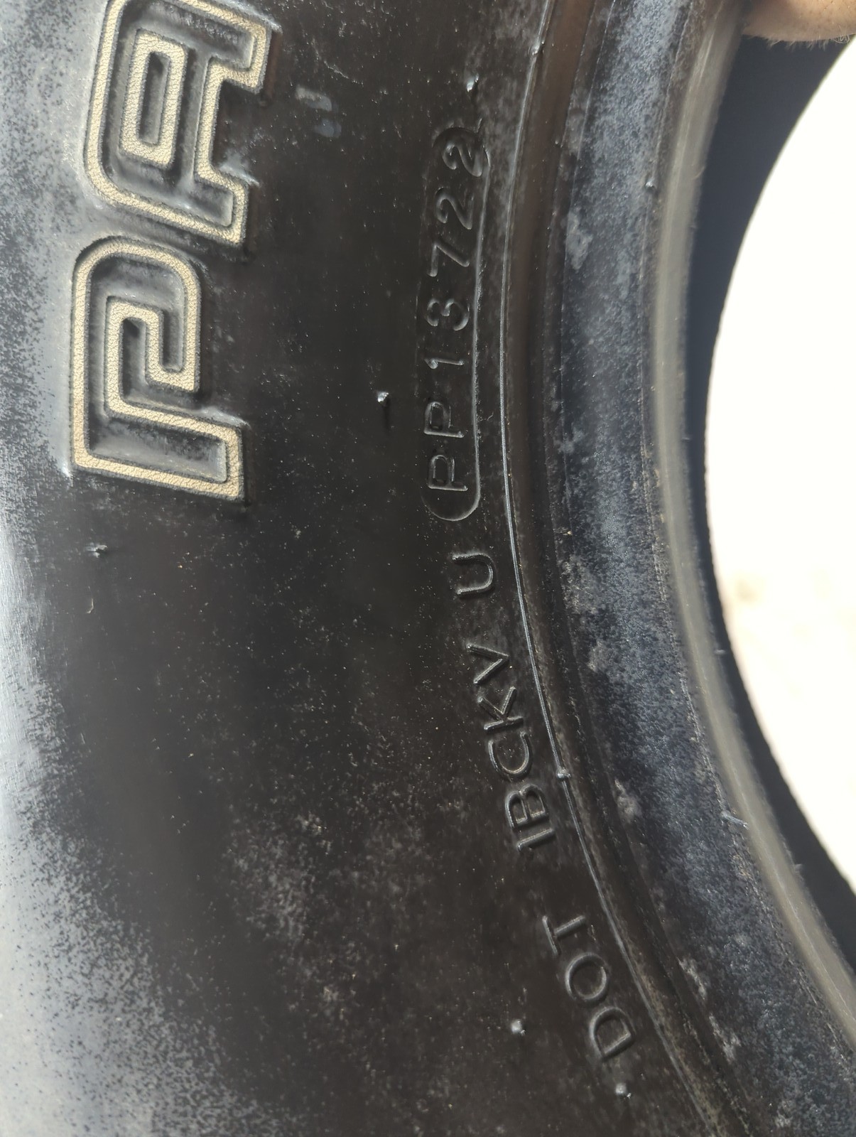 Used Tire 235/75R15 PATHFINDER HT 109T – Tread Depth 11/32