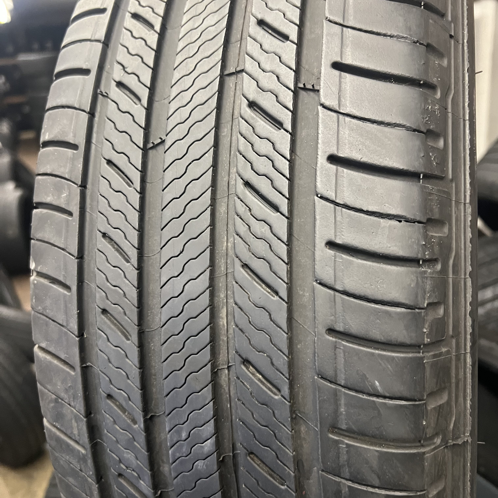 1 Tire LikeNEW Michelin Premier LTX 235/55R20 102V DOT.3923 8/32