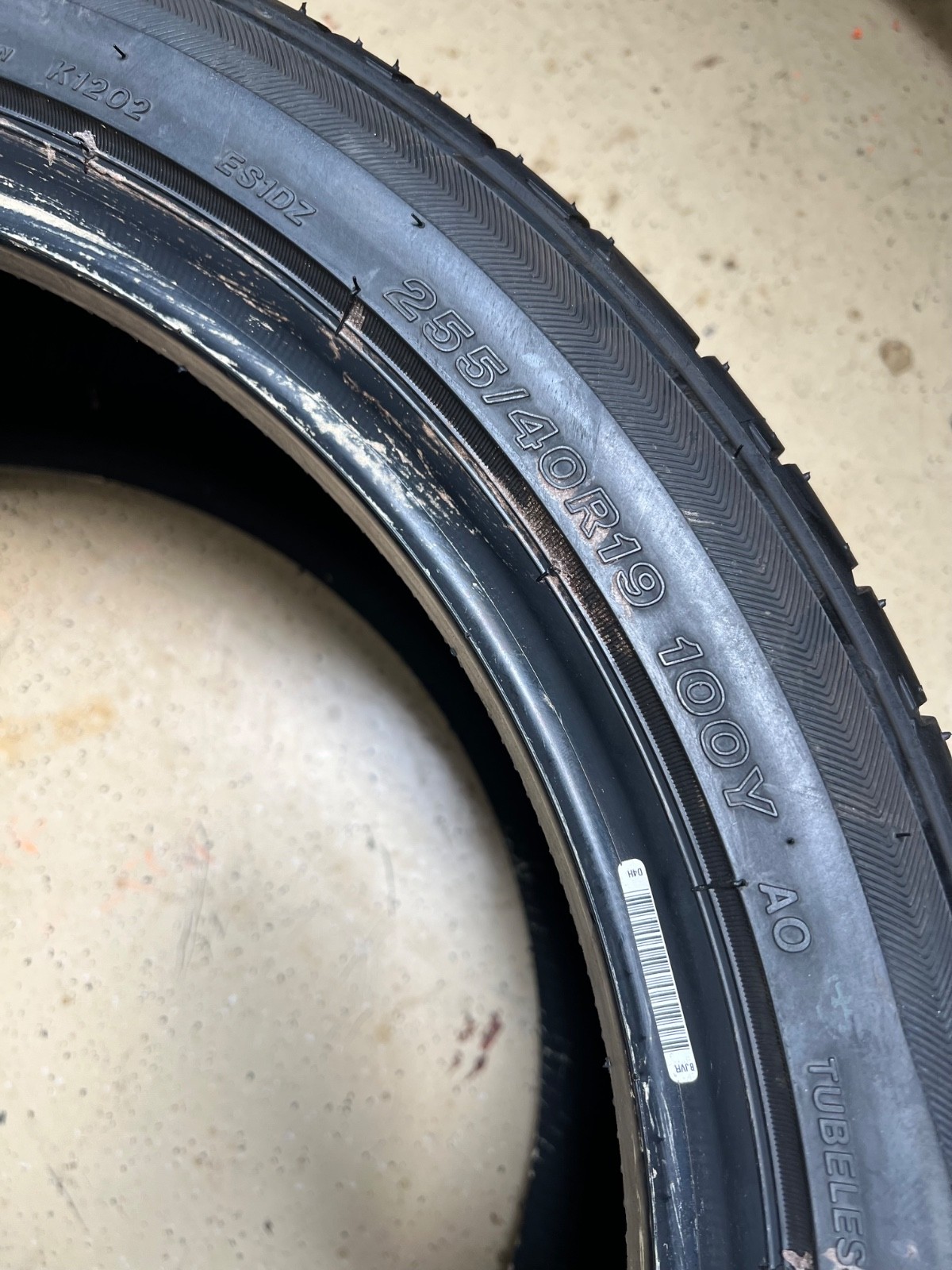 2 – NEW 255/40R19 XL (100Y) Bridgestone Potenza S001 (AO) Audi OEM – 6062