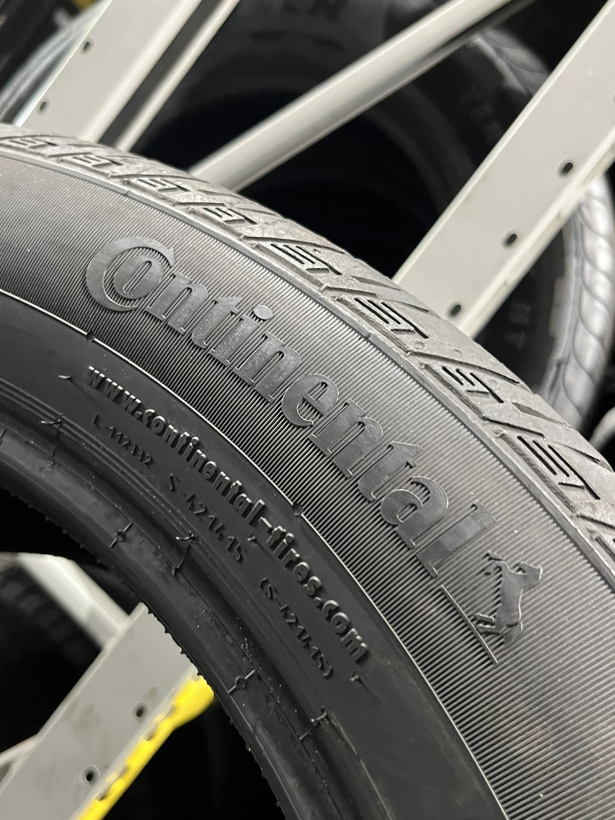 1 Continental CrossContact LX Sport SSR ★ BMW 285/45R21 113H DOT.3724 NO Patch