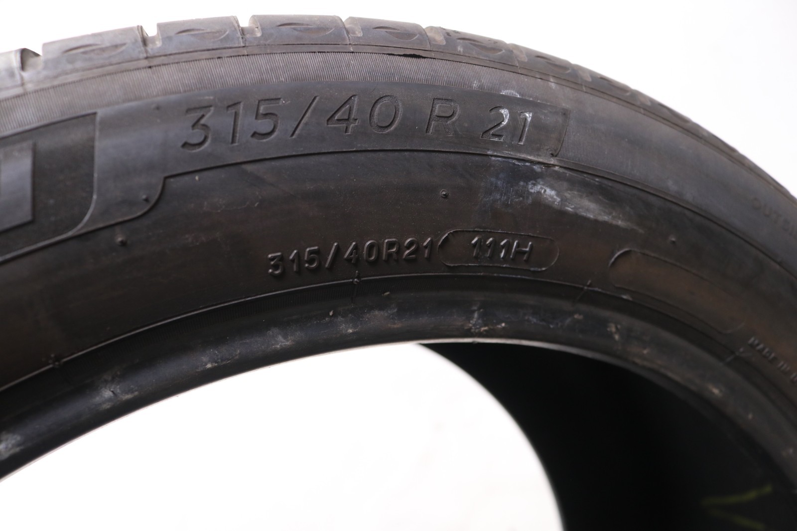 Set of 2 Used 315/40R21 Michelin Primacy Tour A/S MO – 111H – 4.5-5.5/32