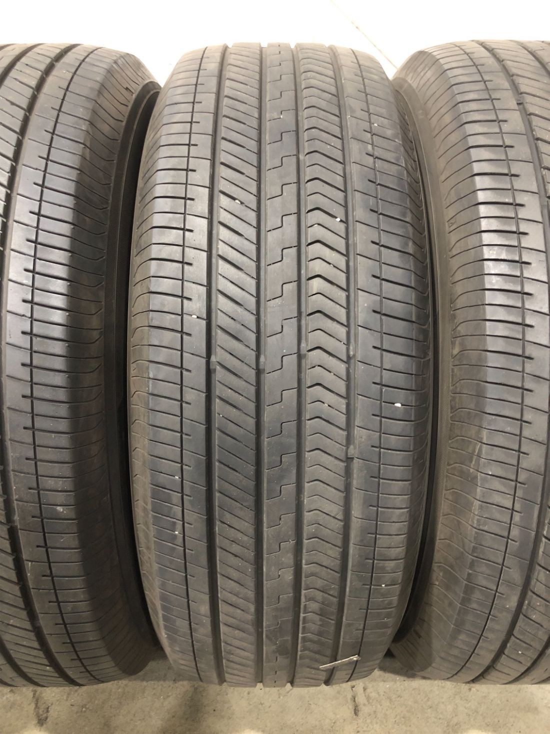 4x P265/60R20 Yokohama Geolandar X-CV G057N 8/32 112 H Used Tires 2656020
