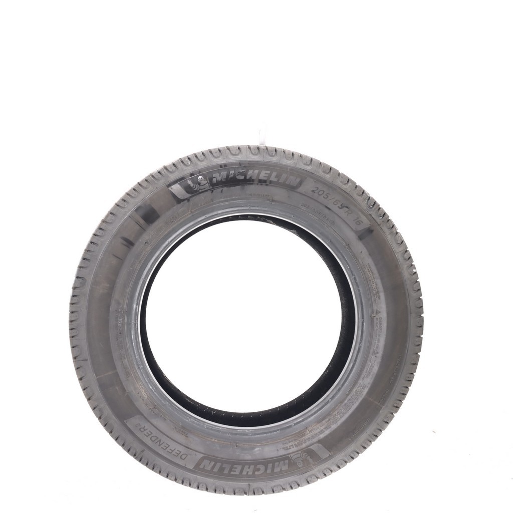 Set of (4) Used 205/65R16 Michelin Defender 2 95H – 9-10/32