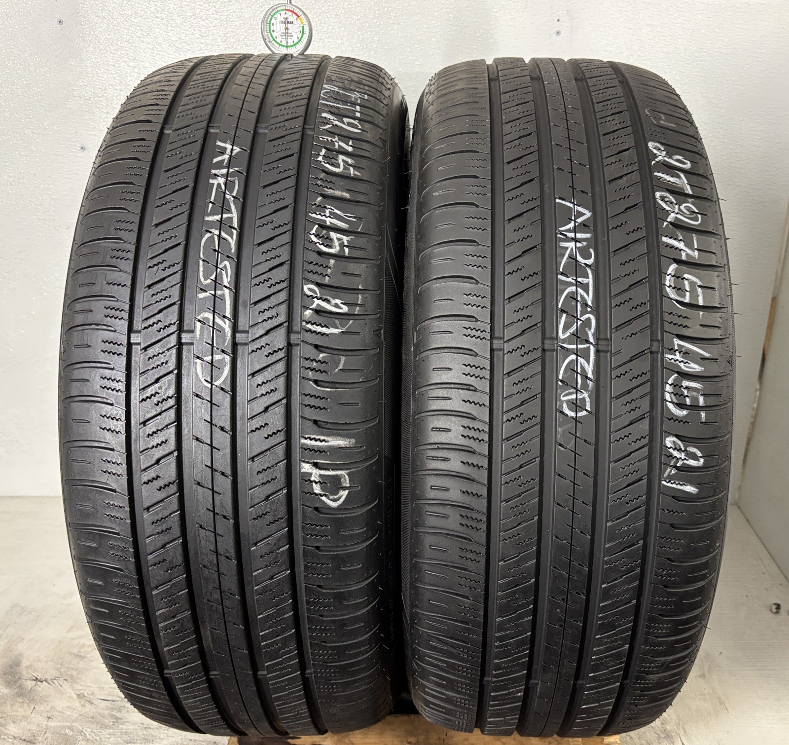 NO SHIPPING ONLY LOCAL PICK UP 2 Tires 275 45 21 Falken Ziex Ct60A A/S