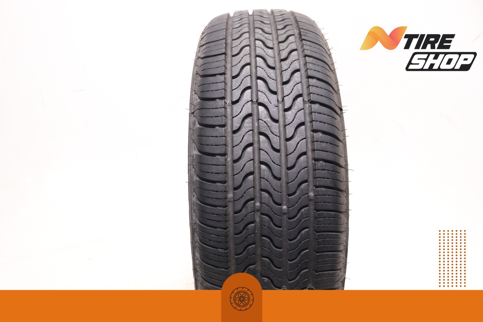 Set of 2 Used 195/60R15 Firestone All Season – 88T – 8.5/32 No Repairs