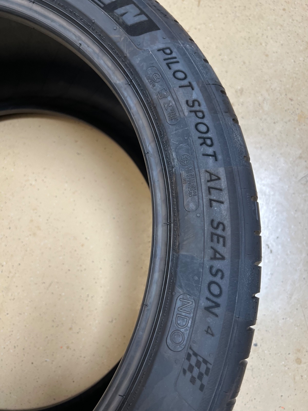 1 – NEW 315/35R20 XL (110V) Michelin Pilot Sport All Season 4 (ND0) Porsche 7068