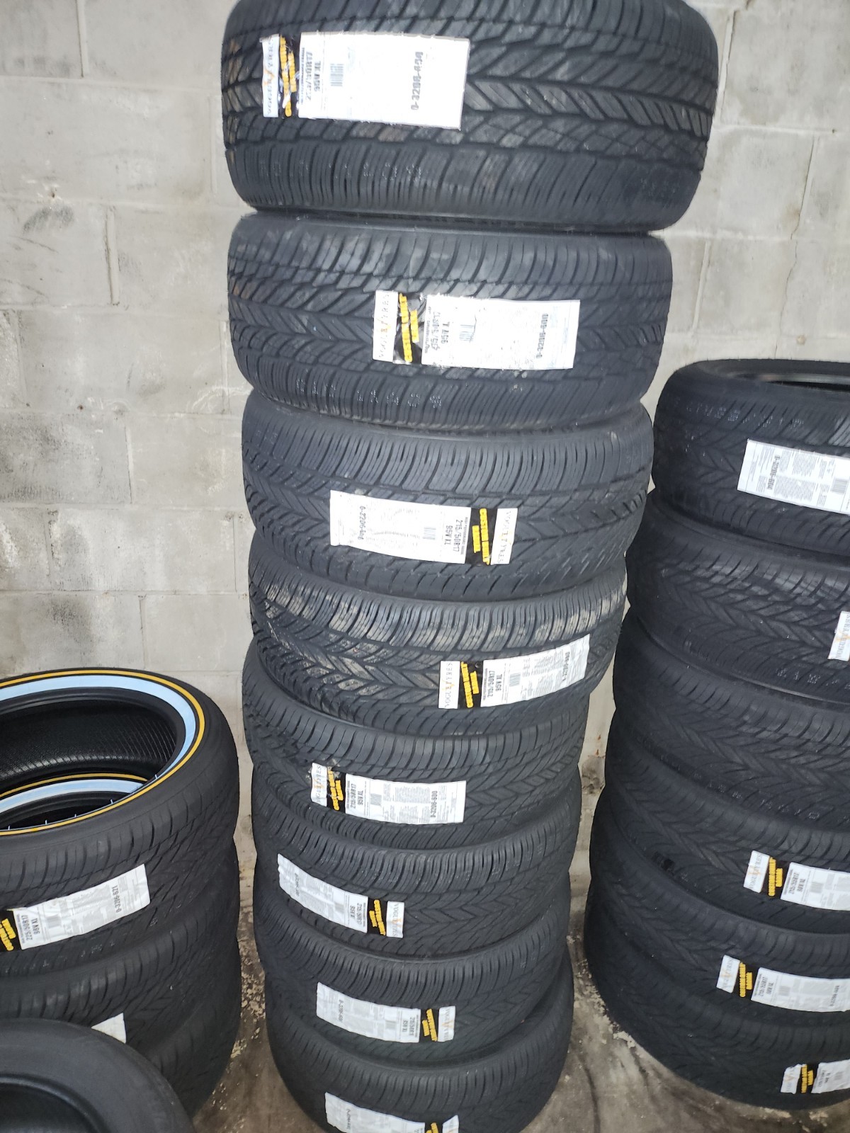 Vogue Custom Built Radial VIII 235/70R15 Tire