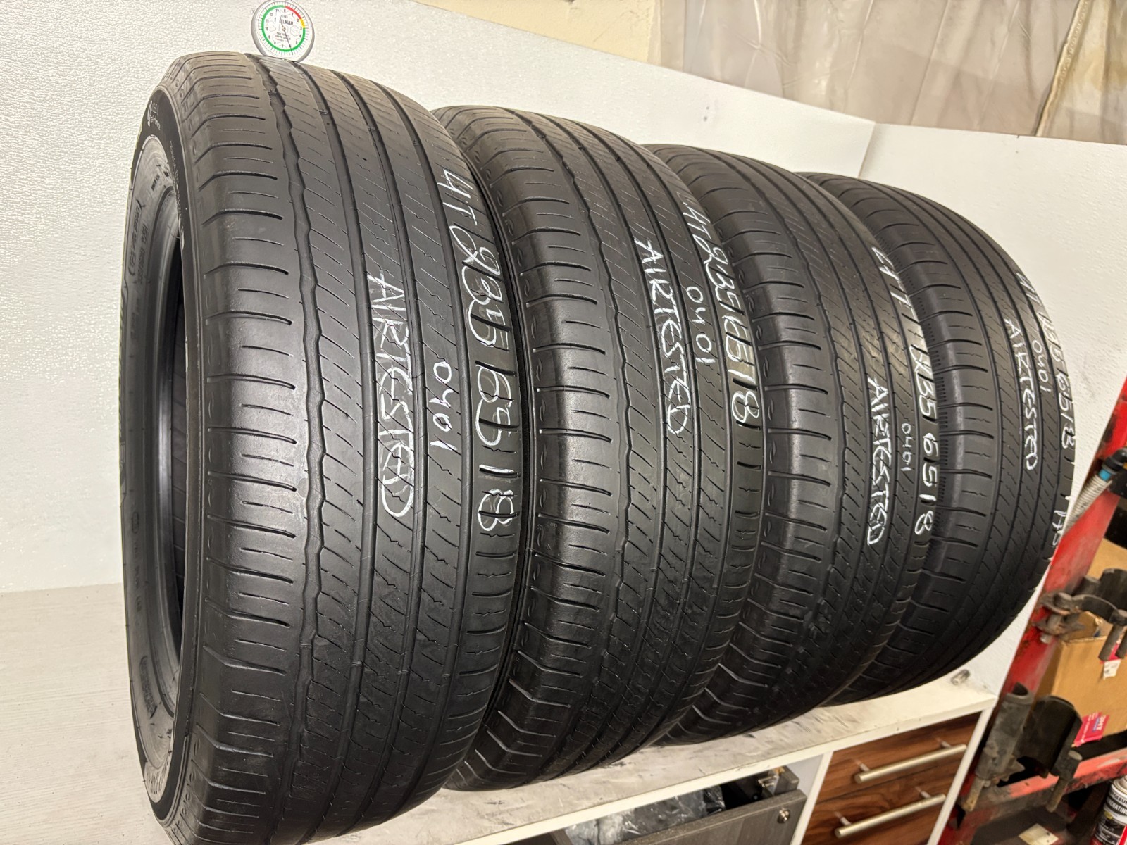 NO SHIPPING ONLY LOCAL PICK UP Set 4 Tires 235 65 18 Michelin Primacy Tour A/S