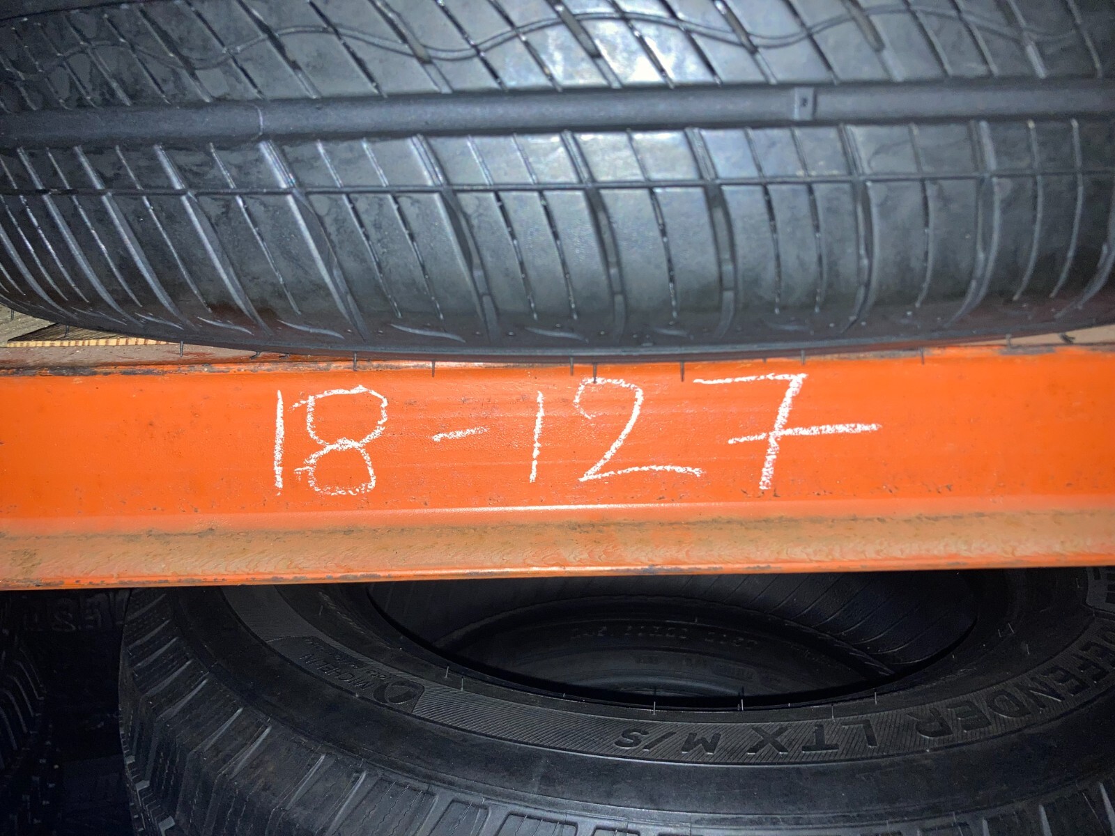 1 Tire 235 60 18 Continental CrossContact LX RFT (7.00-8.00/32=77-88% Tread)