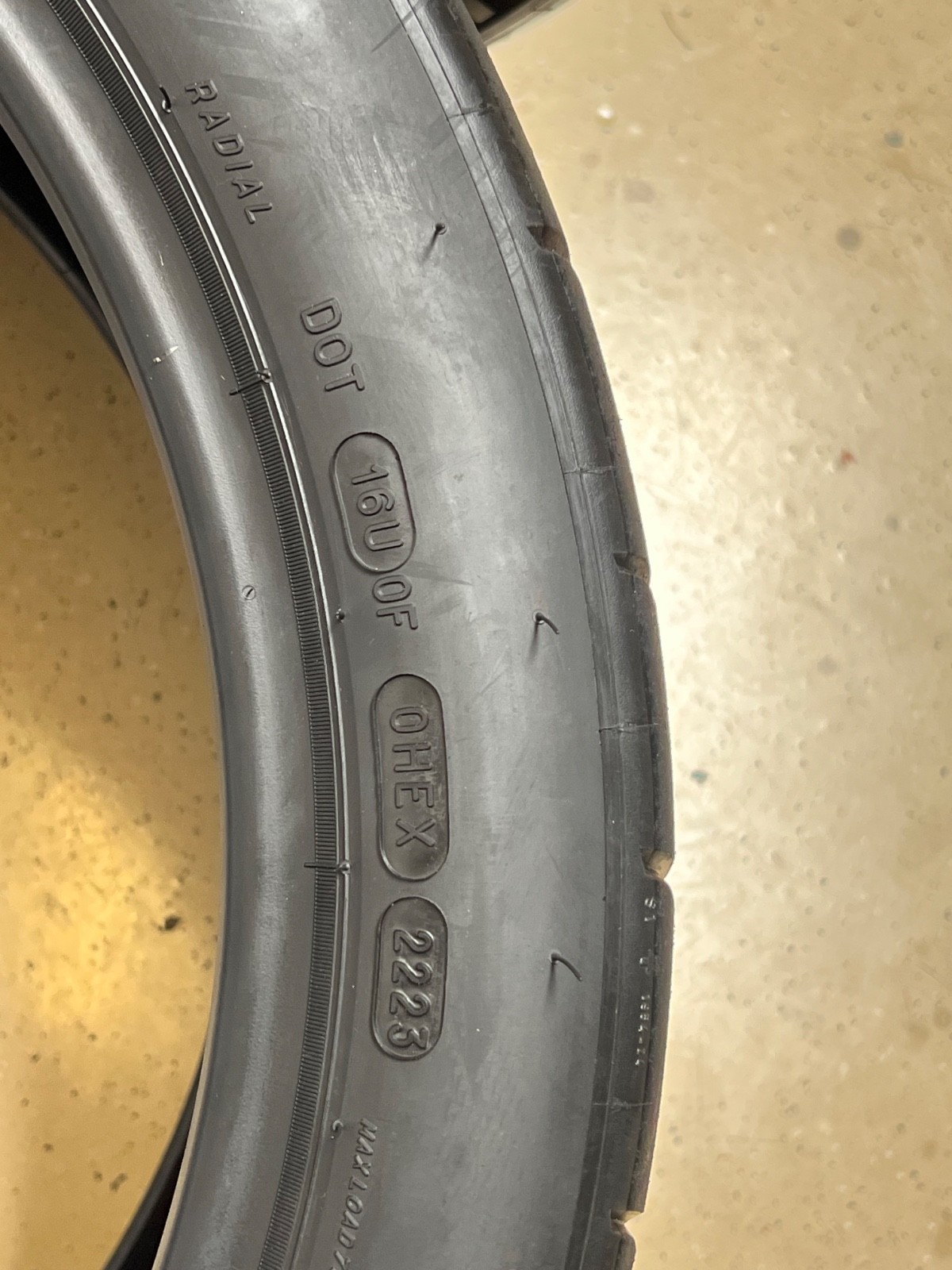 2 – NO REPAIRS 265/35ZR20 XL (99Y) Michelin Pilot Sport Cup 2 R (N0) – 6115