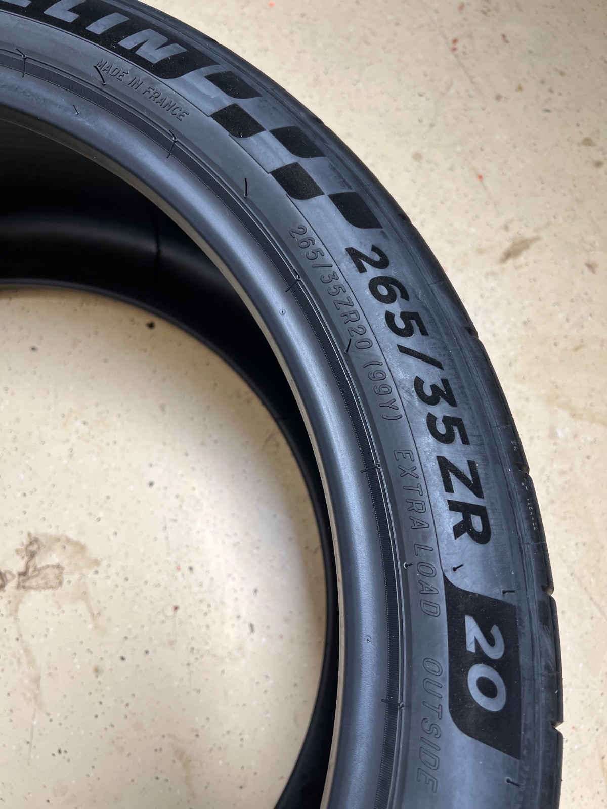 2 – NO REPAIRS 265/35ZR20 XL (99Y) Michelin Pilot Sport Cup 2 R (N0) – 6115