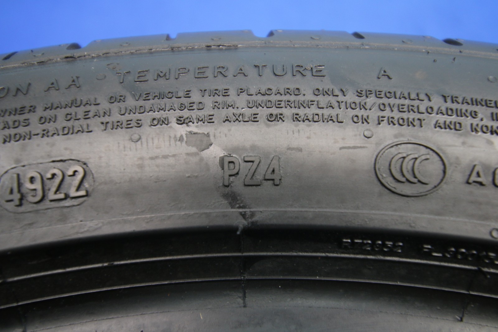 1 Used Pirelli Pzero MGT1 PZ4 265/40ZR21 265/40/21 2654021 105Y