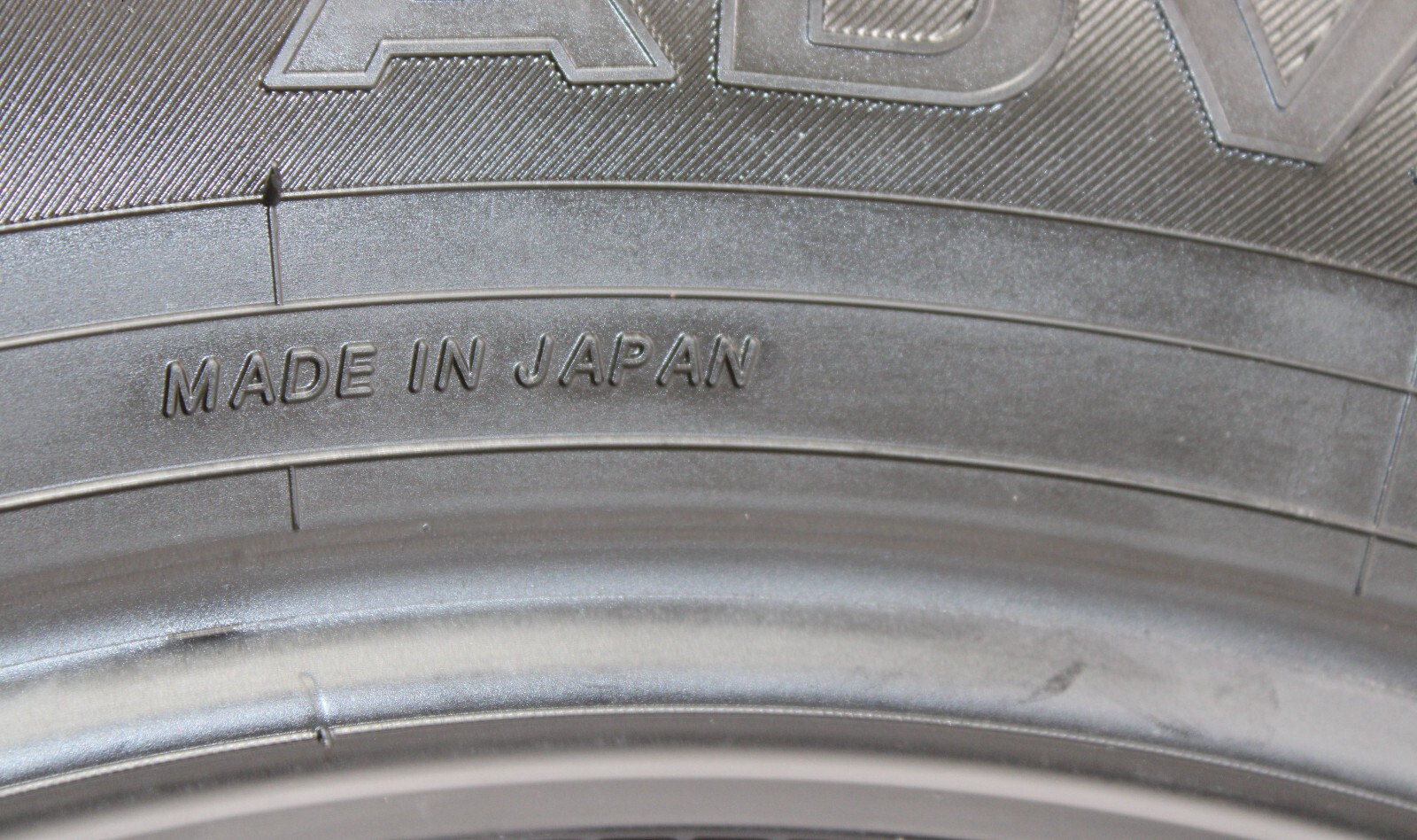 YOKOHAMA ADVAN A83 17″ P225/55 R17 95V M+S 9/32 9.6/32 NDS OEM -TWO USED TIRES-