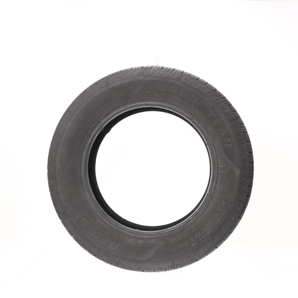 Set of (4) Used 225/65R17 Goodyear Reliant All-season 102H – 7-8.5/32 (16922)