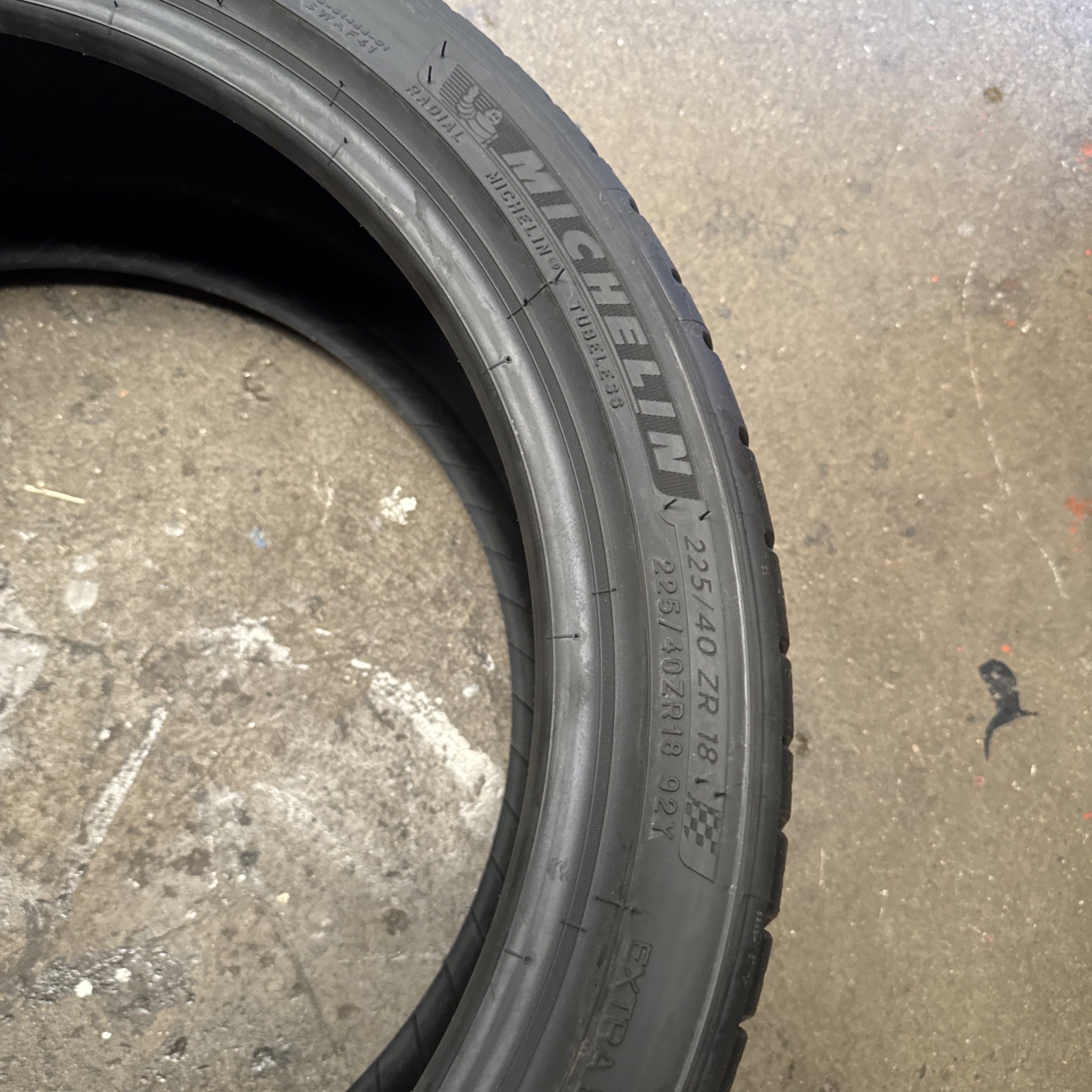 1 Michelin Pilot Sport A/S 4 225/40R18 92Y XL All Season