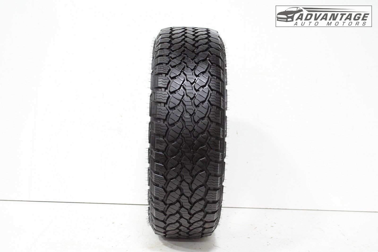 2025 CHEVY EQUINOX WHEEL TIRE 235/65R17 104H GENERAL GRABBER A/T 10/32NDS OEM