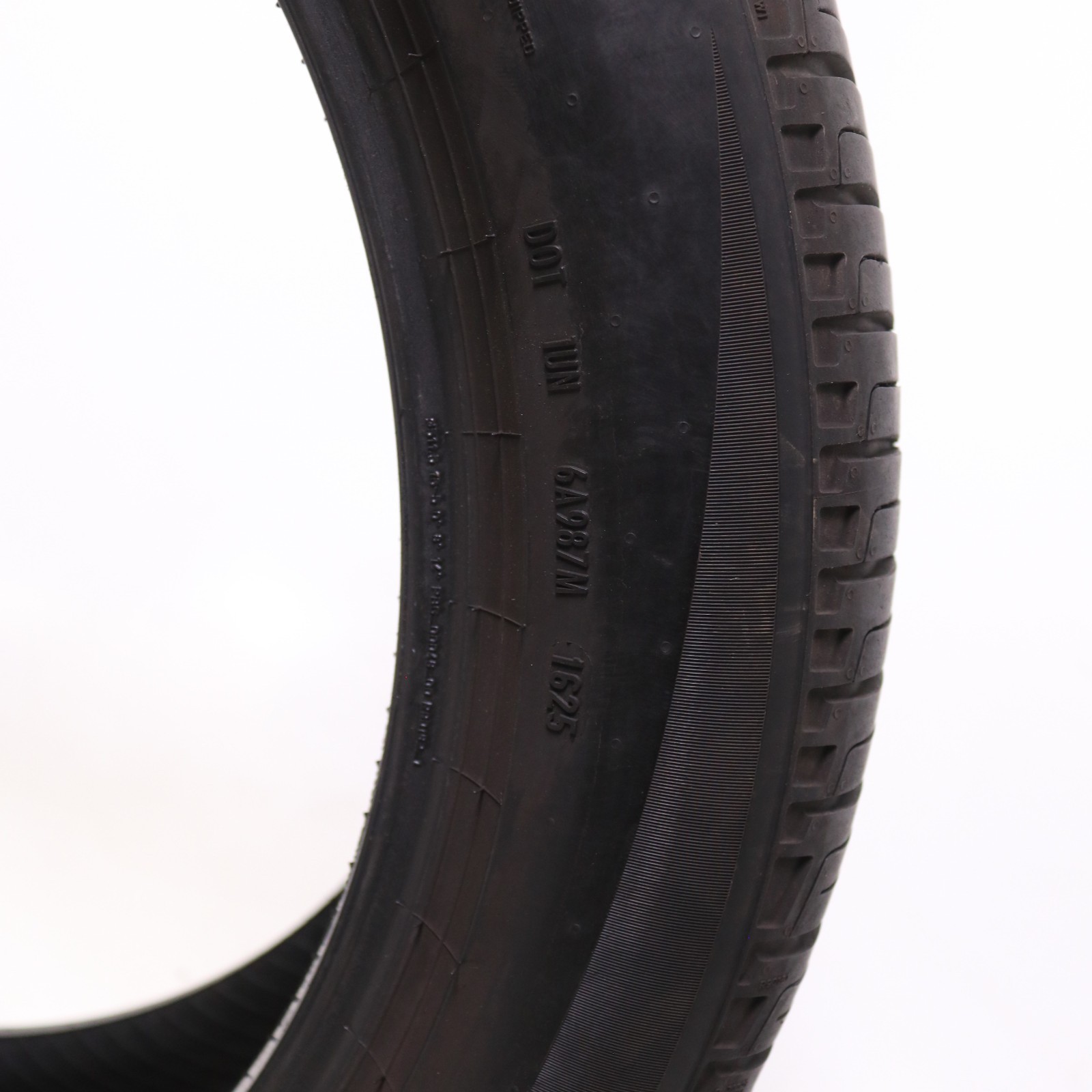 Set of 4 Used 255/45R20 Pirelli Scorpion MS RE0 Run Flat – 105H – 7-8/32