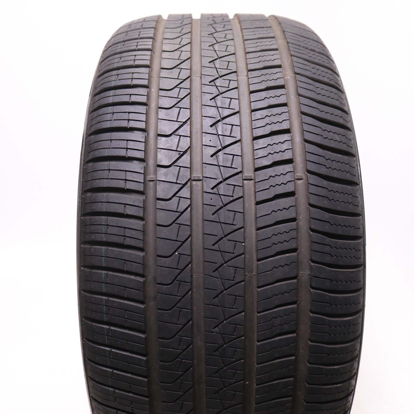 Set of 2 Used 315/40R21 Pirelli Scorpion Zero All Season MO – 111H – 9-10/32