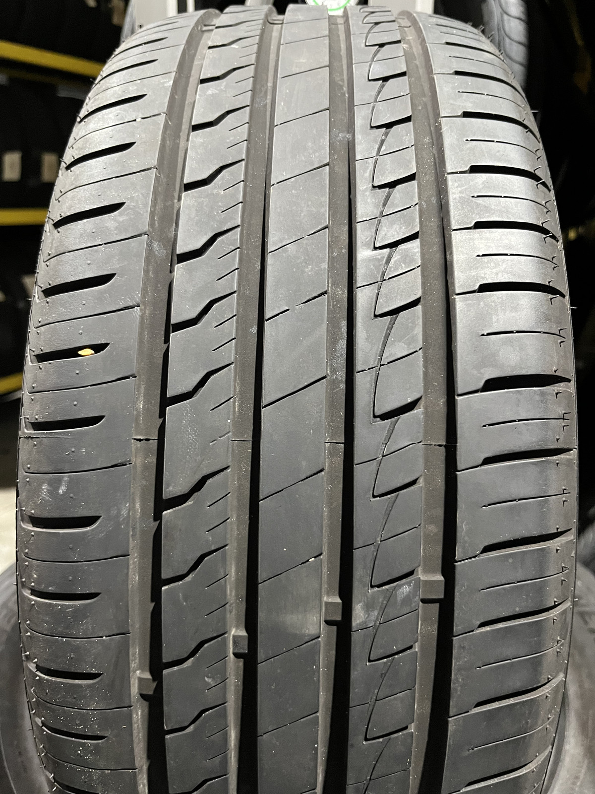 1 Tire Ironman IMove Gen 2 AS 255/45ZR20 105W DOT.3725 8/32 NO Patch