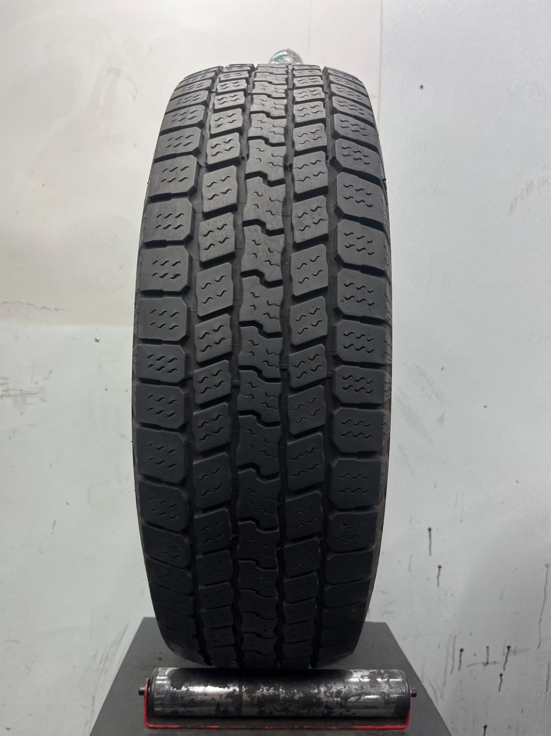 1 Used LT245/75R17 Goodyear Wrangler SR-A 121 R – 11/32