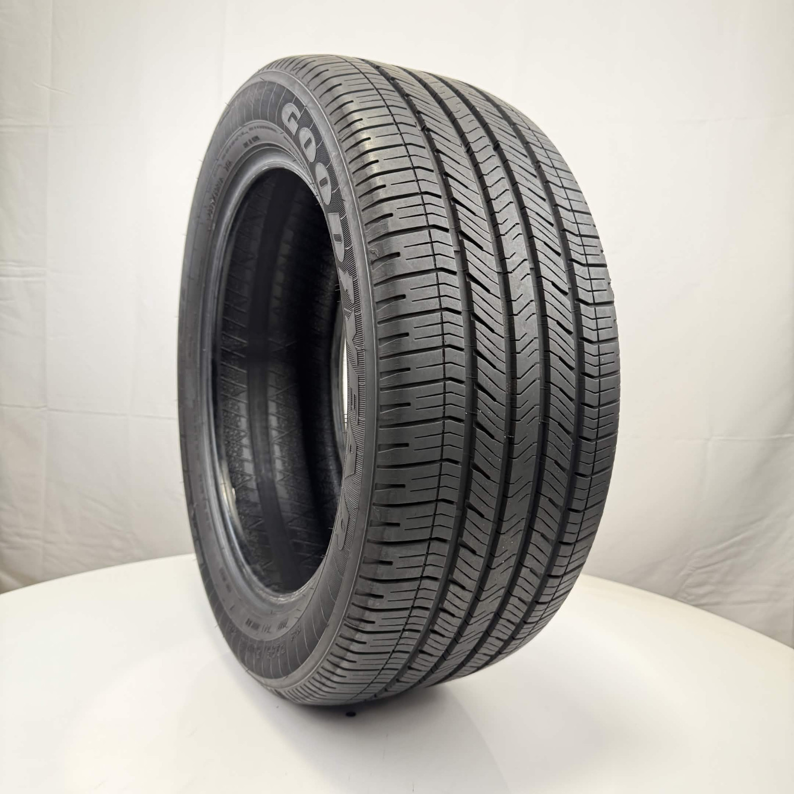 Used P 235/50R18 Goodyear Eagle LS-2 97H 9/32 (DOT 24)