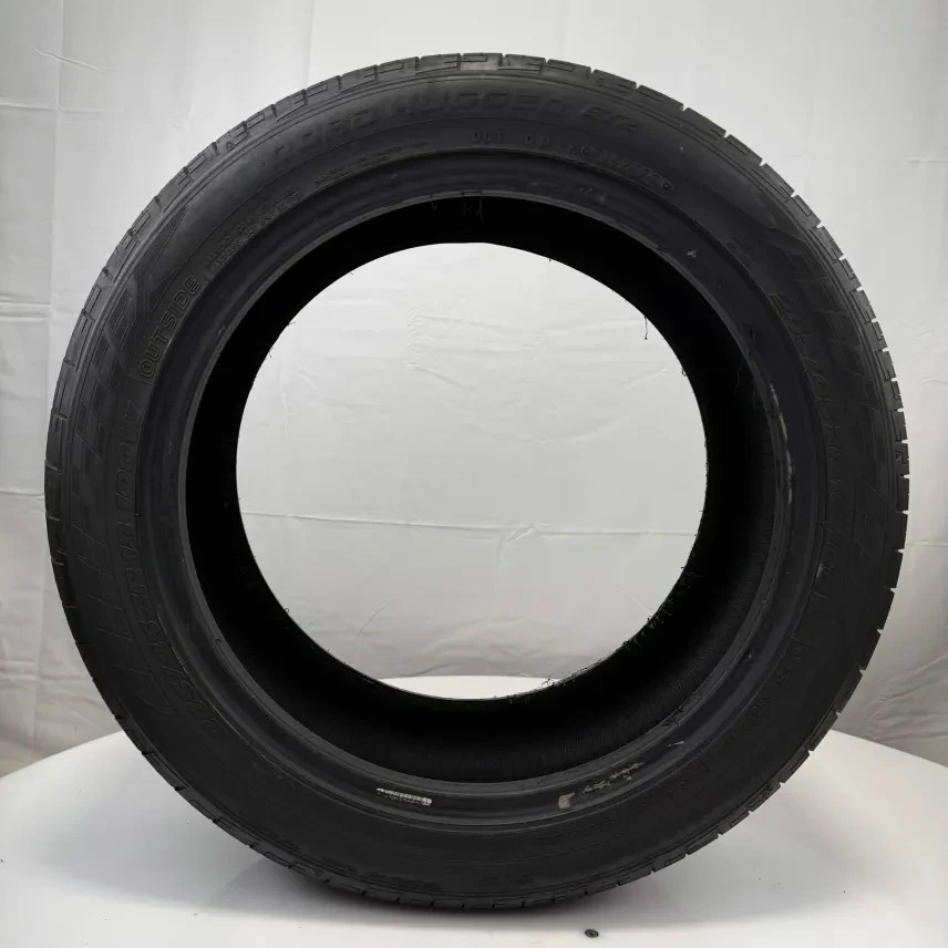 Used 245/45ZR18 Road Hugger GTZ 100W 8.5/32 (DOT 23)